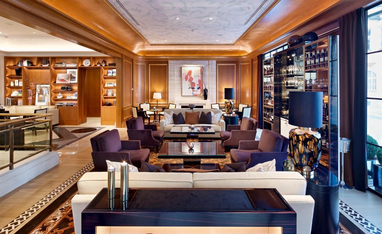 Four Seasons Hotel Praga Esterno foto