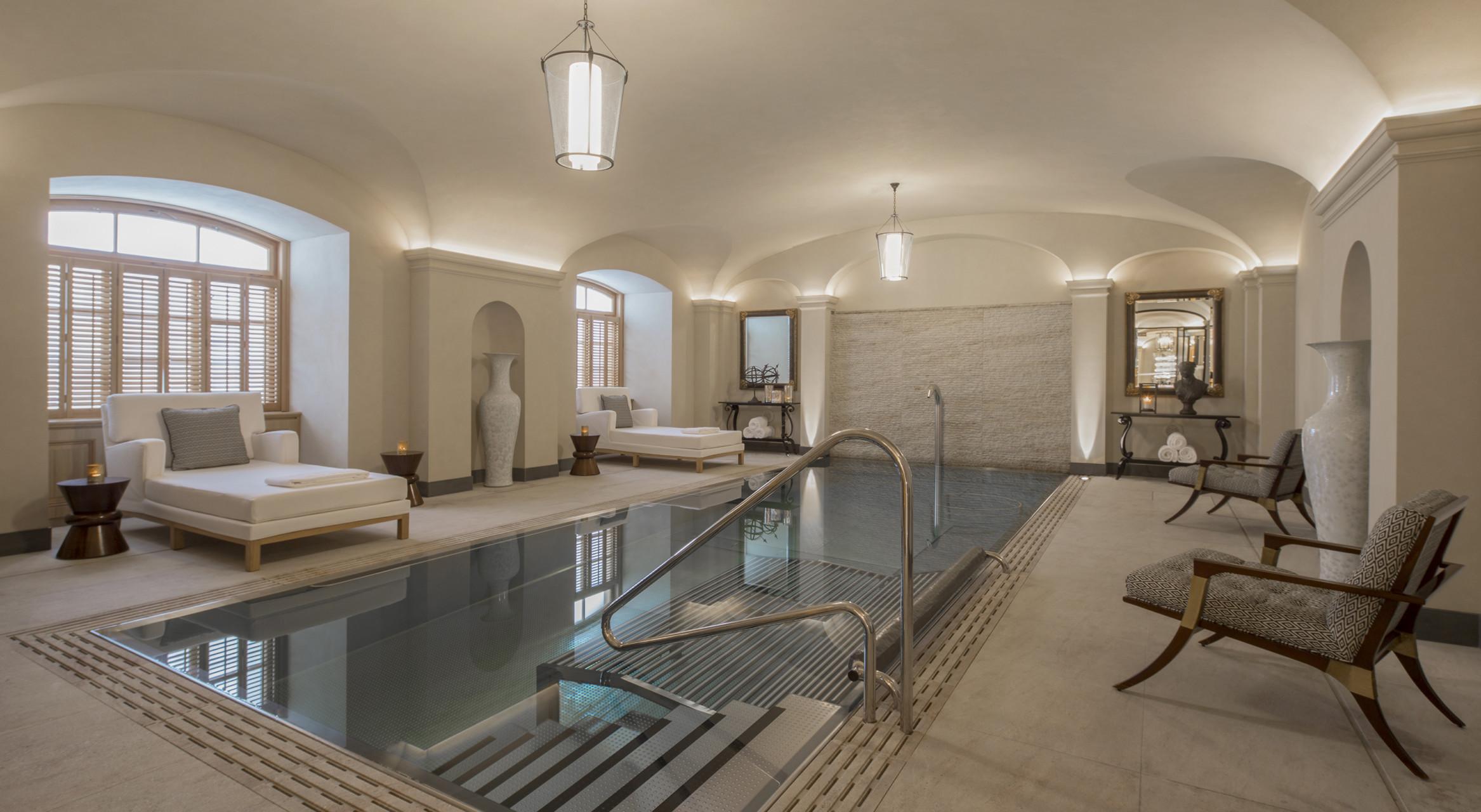Four Seasons Hotel Praga Esterno foto